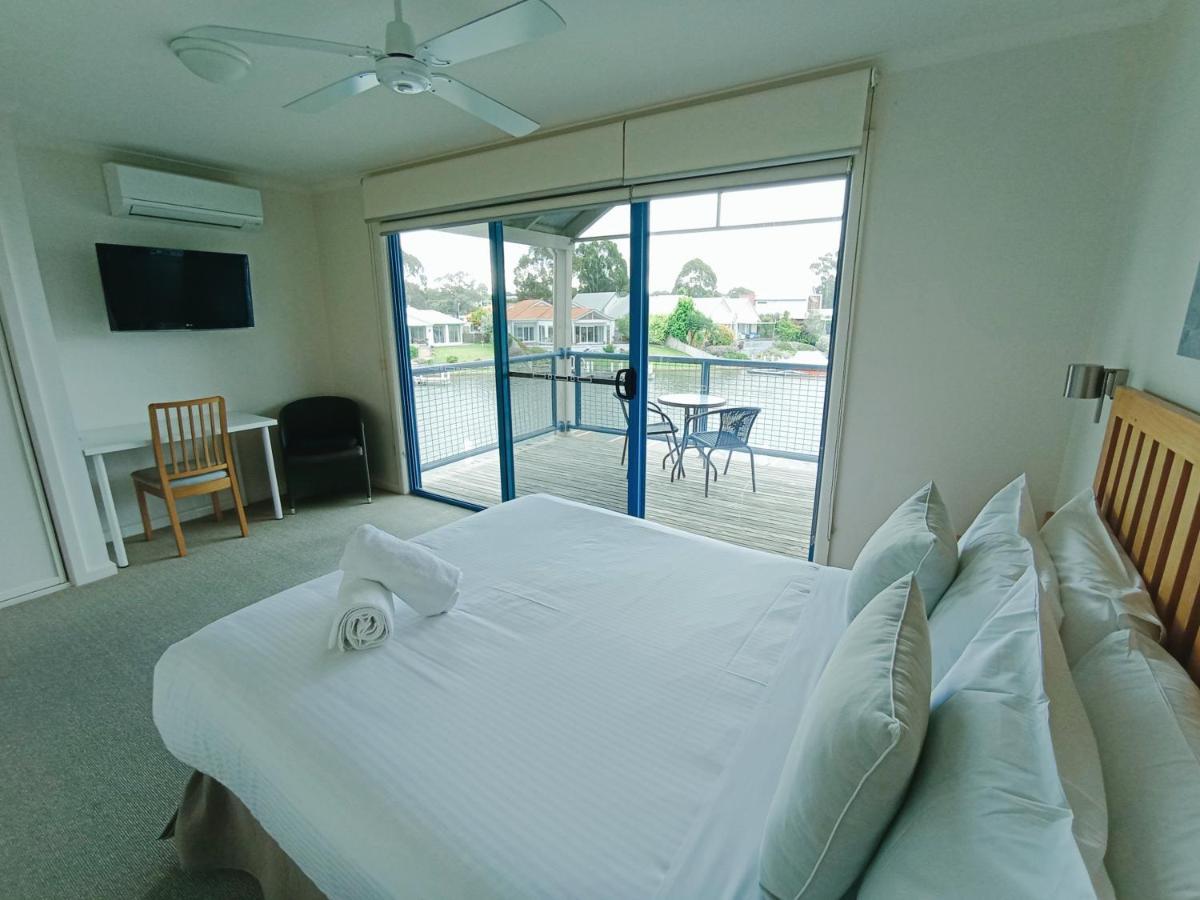 The View - Captains Cove Waterfront Resort 佩恩斯维尔 外观 照片